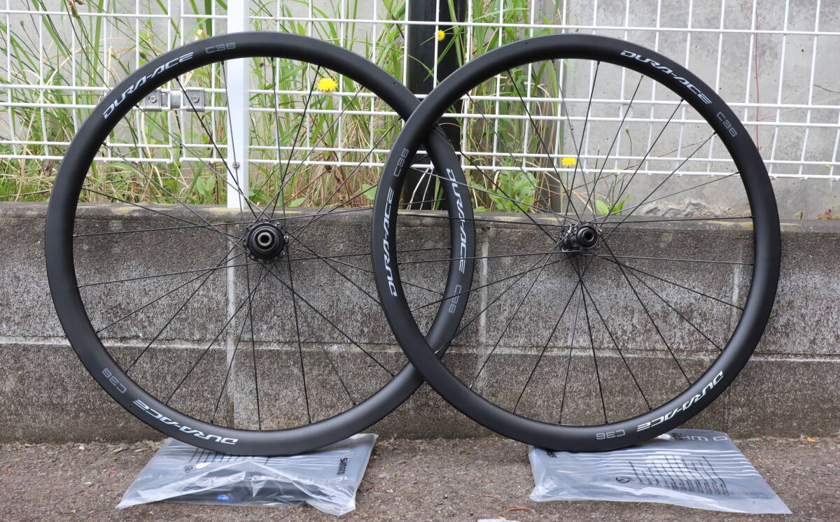 3 中古美品60%OFF SHIMANO DURA-ACE WH-R9270-C36-TU カーボン 3 中古美品60%OFF SHIMANO DURA-ACE WH-R9270-C36-TU カーボン