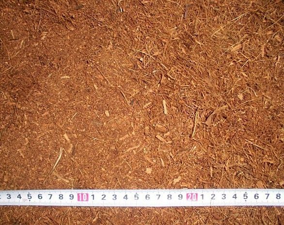 ココヤシピート（マット） 16リットル　微粒ハスクチップ 床材　８リットル袋×2個