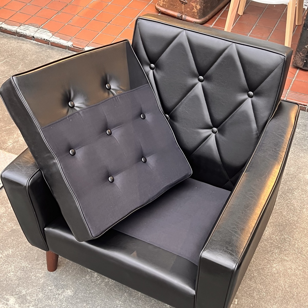 karimoku/ Karimoku lobby chair 1 -seater standard black black one seater .K chair reception interval tough ting button 