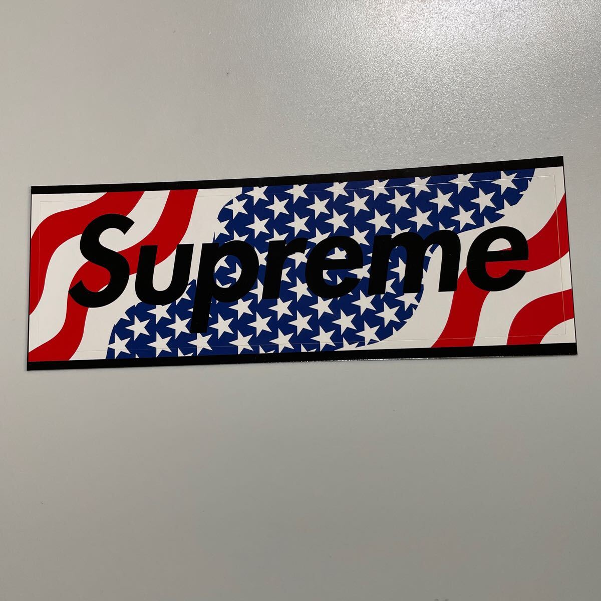 supreme ステッカー　星条旗_画像1