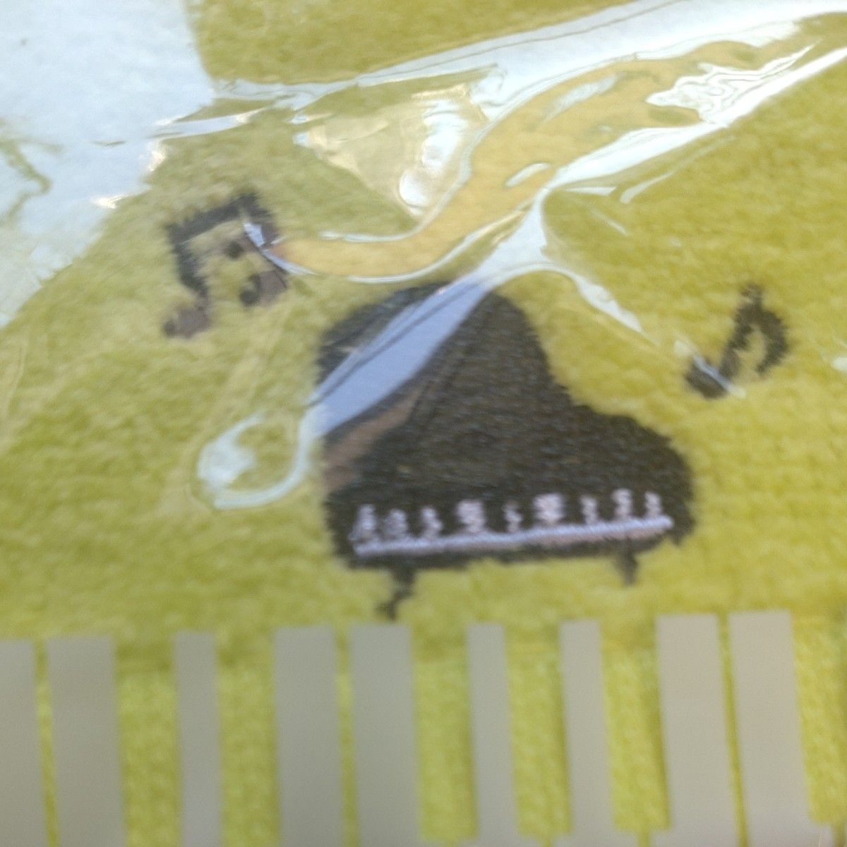 黄緑ミニタオル　ピアノ柄