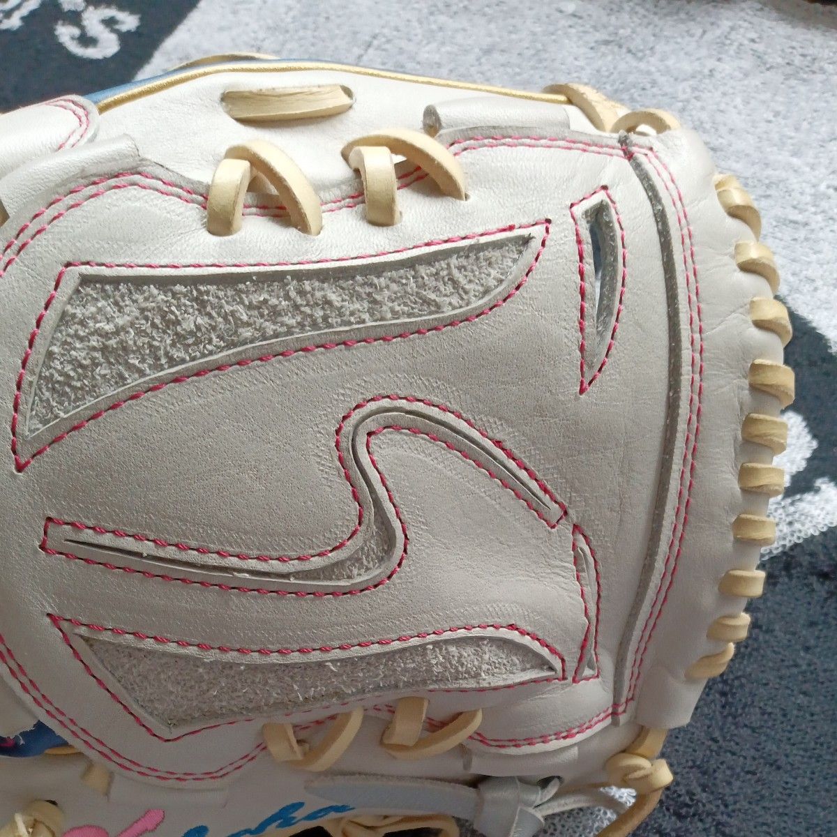 ウィルソン Wilson オーダー 軟式 投手用 グローブ グラブ 野球 　大人用　中古品 刺繍入り