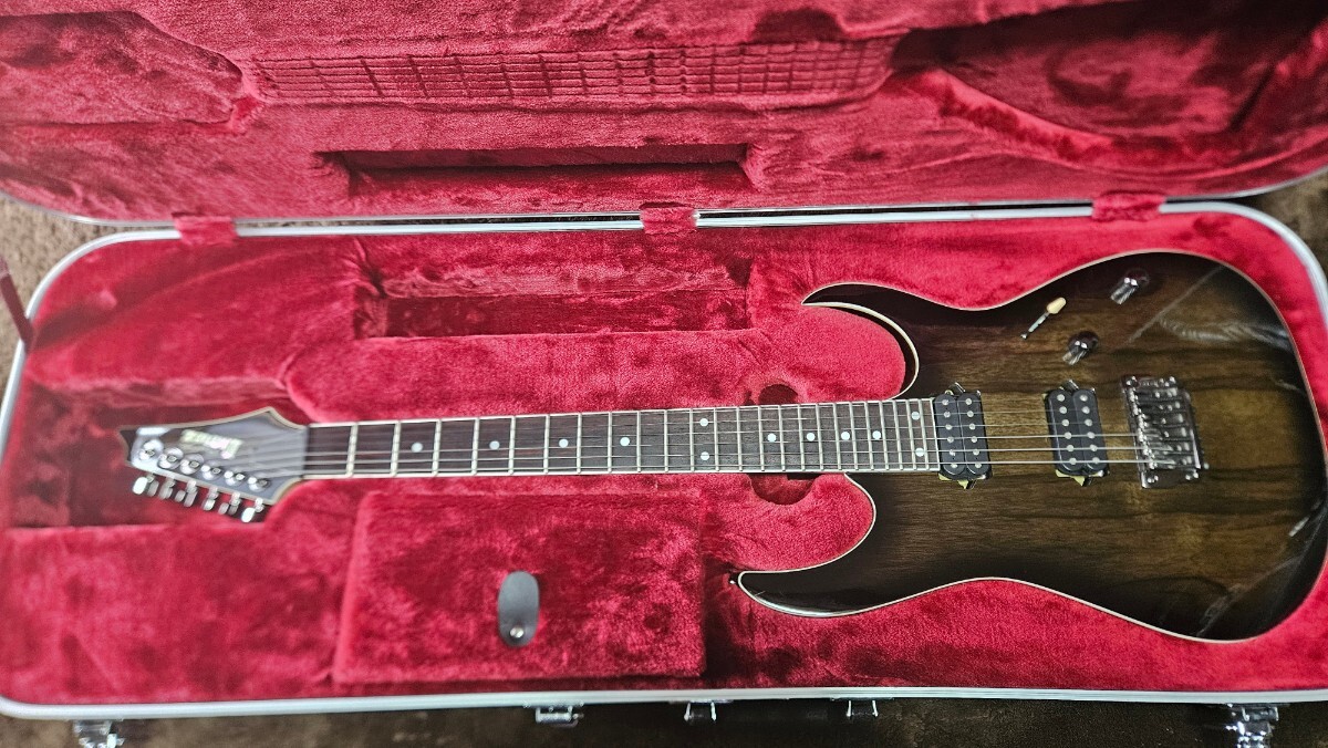 送料無料 エレキギター アイバニーズ Ibanez RG652lwfx-agb Prestigeシリーズの画像1