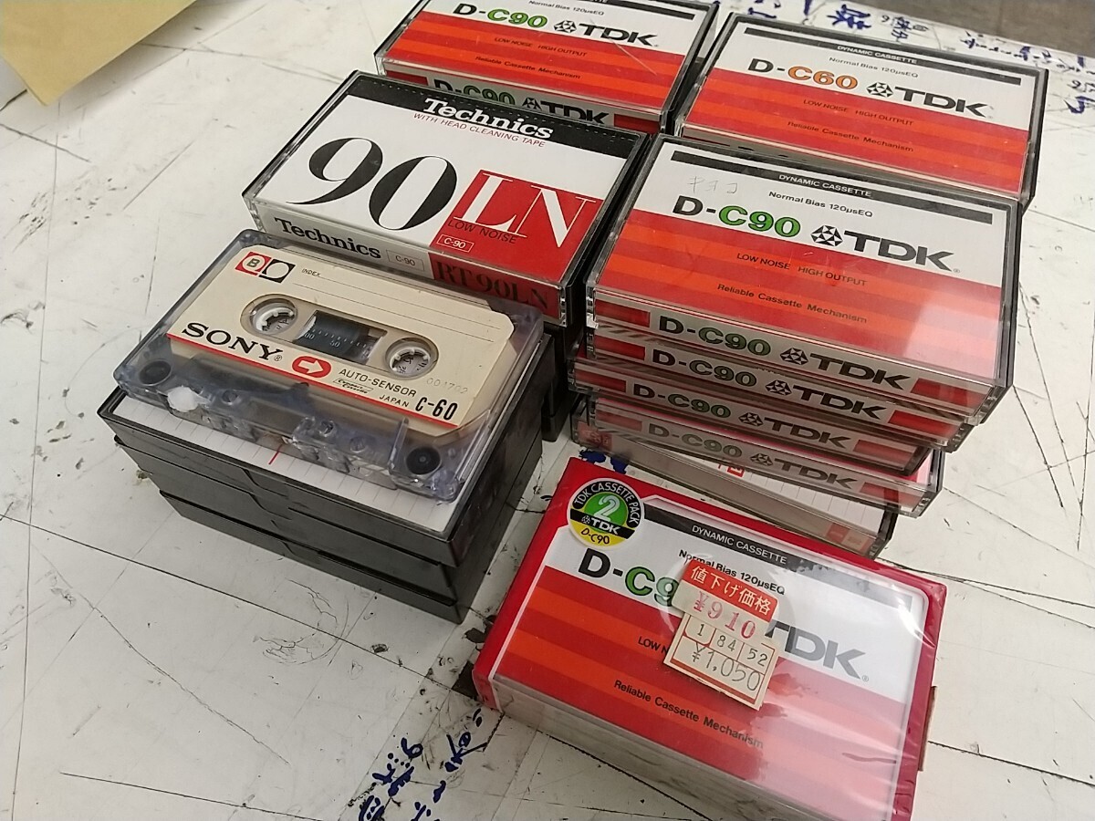 中古 録音済 カセットテープ 25 本＋未開封2本まとめて TDK 他の画像2