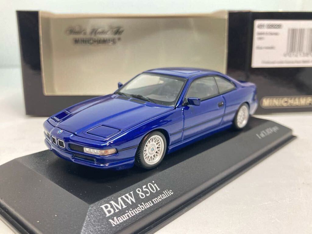 1/43 BMW 8-シリーズ1991 ブルーメタリック ミニチャンプス 431025220の画像1