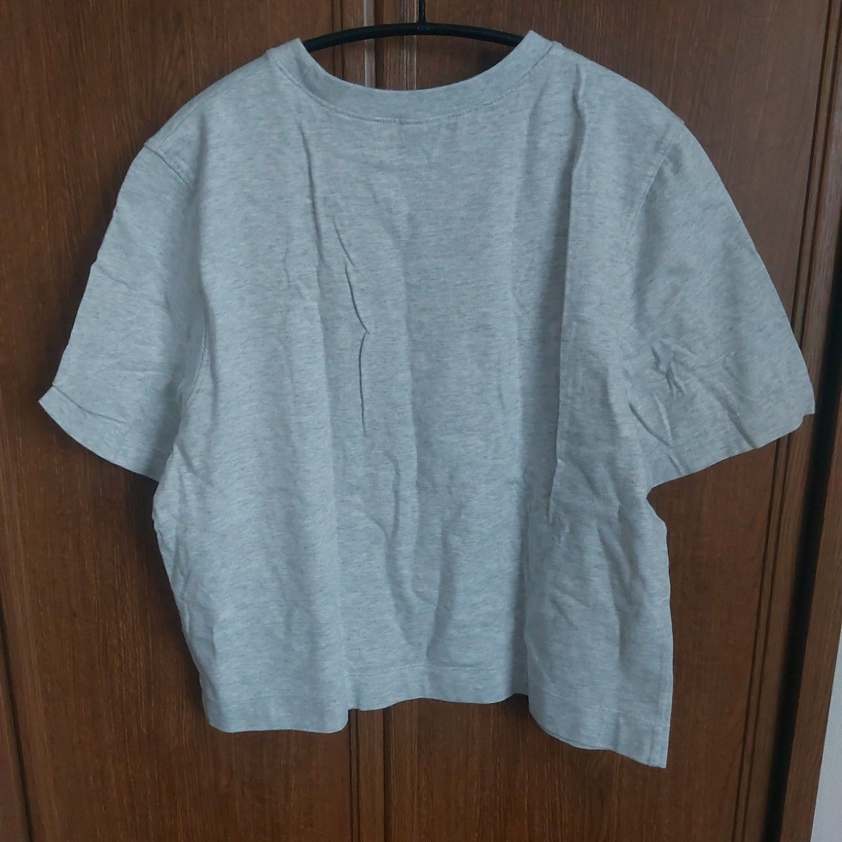ユニクロ　レディース Tシャツ カットソー 半袖 グレー Sサイズ