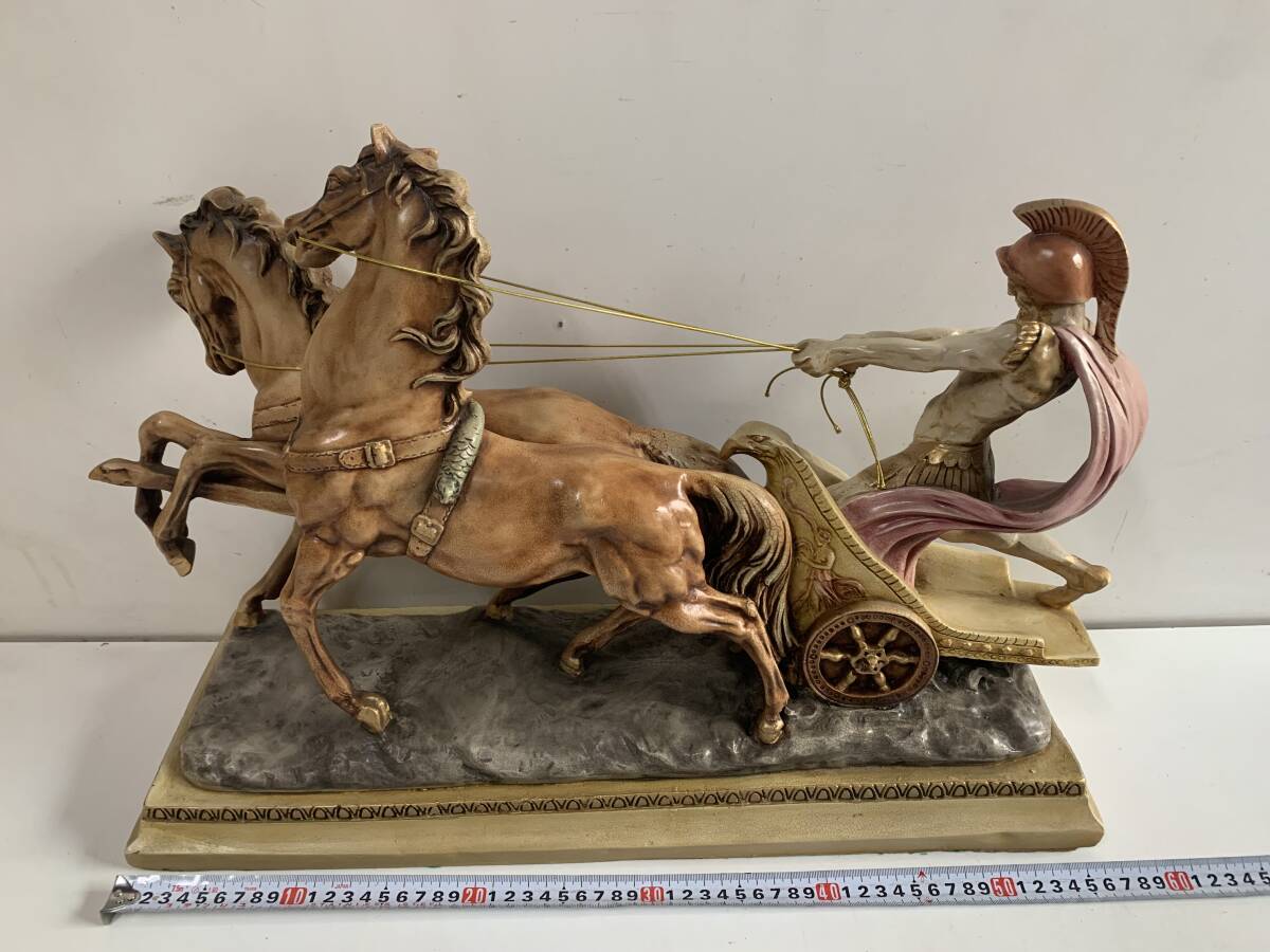 Eu901* европейская скульптура * произведение искусства украшение Италия лошадь .. Древний Рим. .. Chariot размер примерно 20.×56.×38. запад изобразительное искусство рыцарь мрамор способ 