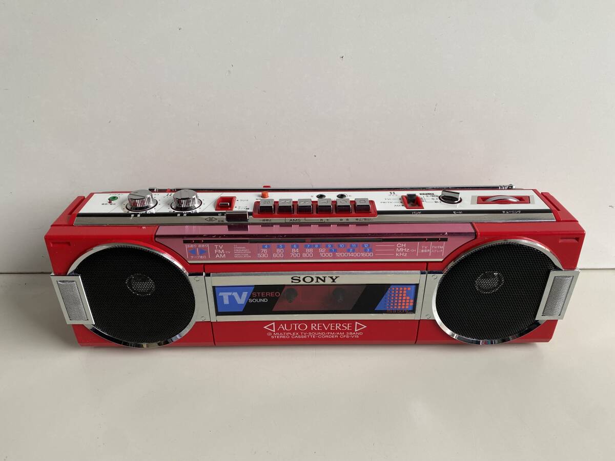 ⑤t321◆SONY ソニー◆ラジカセ CFS-V15 ラジオ FM AM レッド/赤 カセット 昭和 レトロ インテリア コレクション 当時物 通電確認済み_画像2