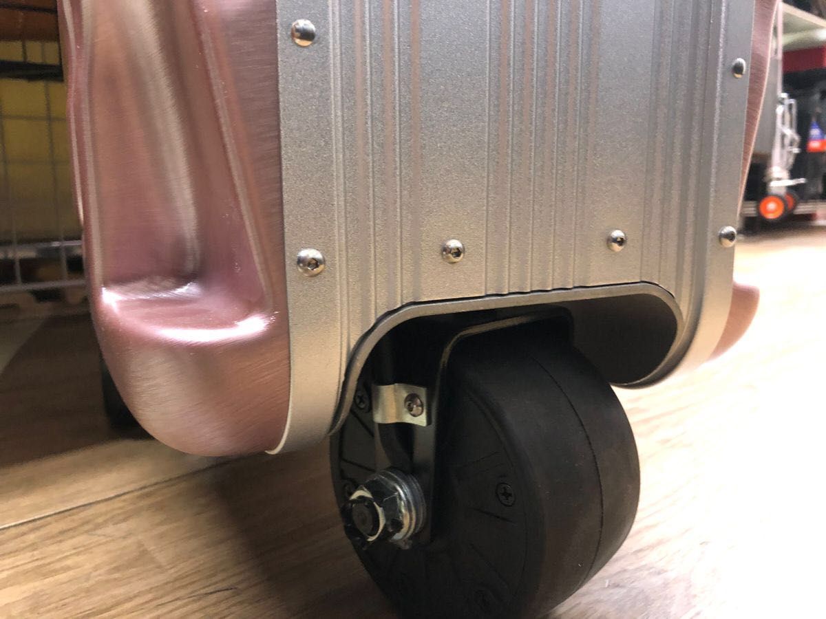 カラーピンクゴルド・ブラック・シルバー　乗れる　電源 HANZON TSA キャリーケース アウトレット スーツケース