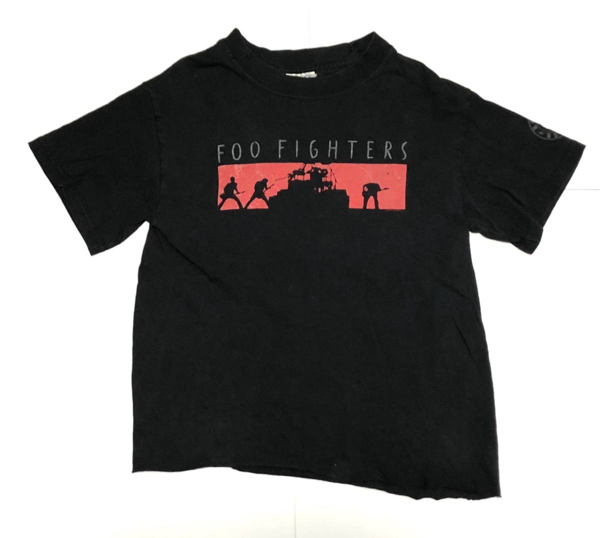 即決 希少 FOO FIGHTERS フーファイターズ Tシャツ バンドTシャツ ロックTシャツ ツアーTシャツ 半袖 メンズ 黒 バンT_画像2