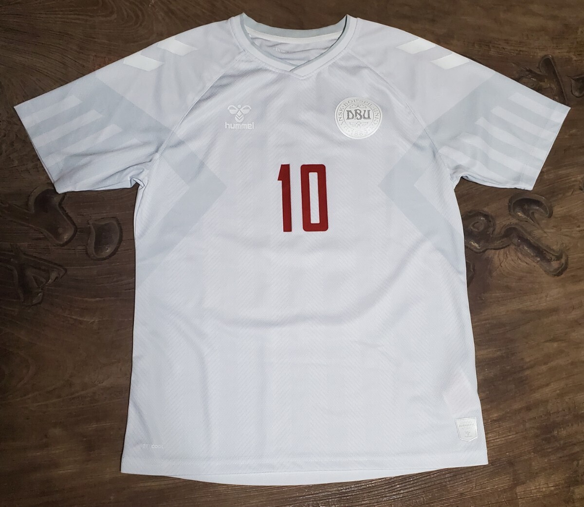 値下交渉 2022/23年 デンマーク代表 エリクセン hummel AUTHENTIC SHIRT 検)DENMARK ERIKSEN WHITE WORLD CUP QUTAR MANCHESTER UNITED Y2K