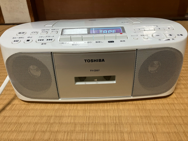 売り切り　TOSHIBA CDラジオカセットレコーダー TY-CDS7_画像1