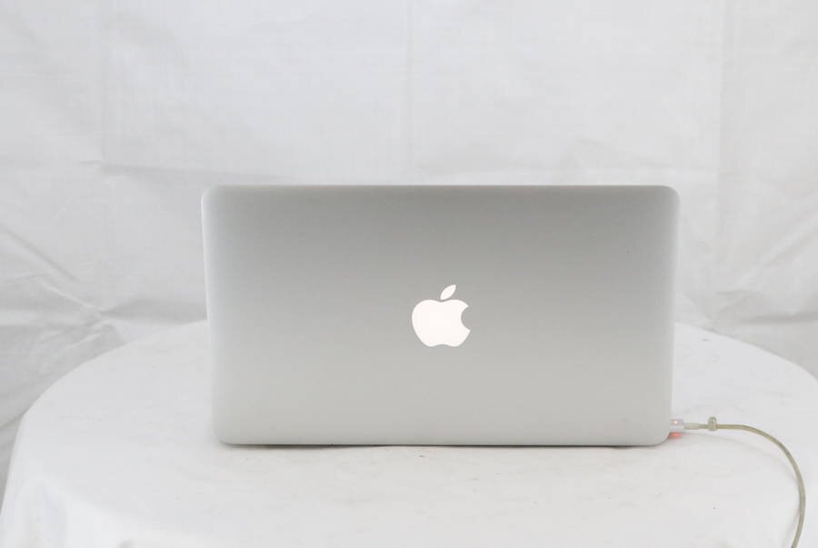 Apple MacBook Air Mid2012 A1465 macOS　Core i7 2.00GHz 8GB 512GB(SSD)■現状品_画像3