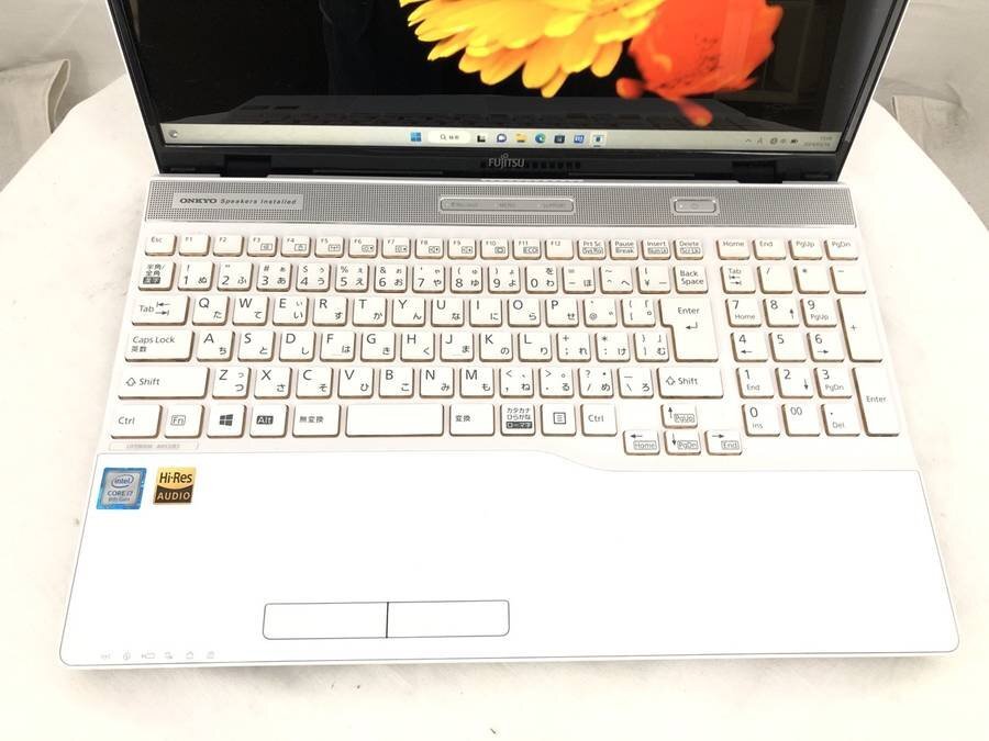 FUJITSU FMVA53B3WG LIFEBOOK AH53/B3 Win11　Core i7 8550U 1.80GHz 8GB 1000GB■現状品_画像5