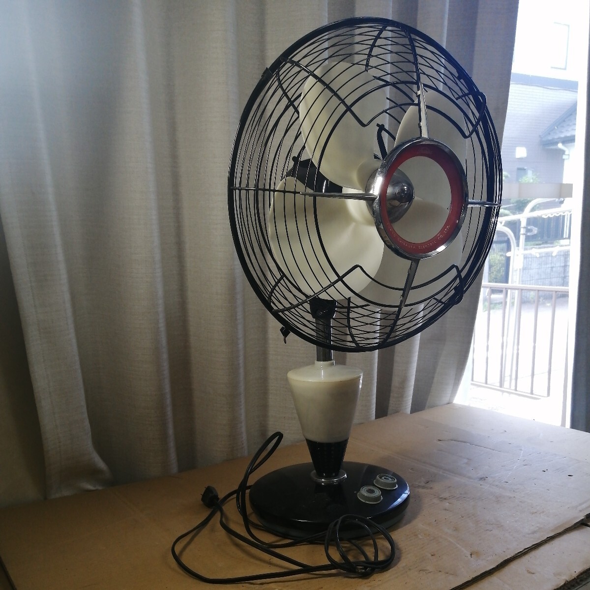 通電確認済 TOSHIBA 東芝 扇風機 TYPE LP VOLTS 100 cycles fan dia 30cm 希少　昭和レトロ アンティーク ライト付 ジャンク品 50802w_画像5
