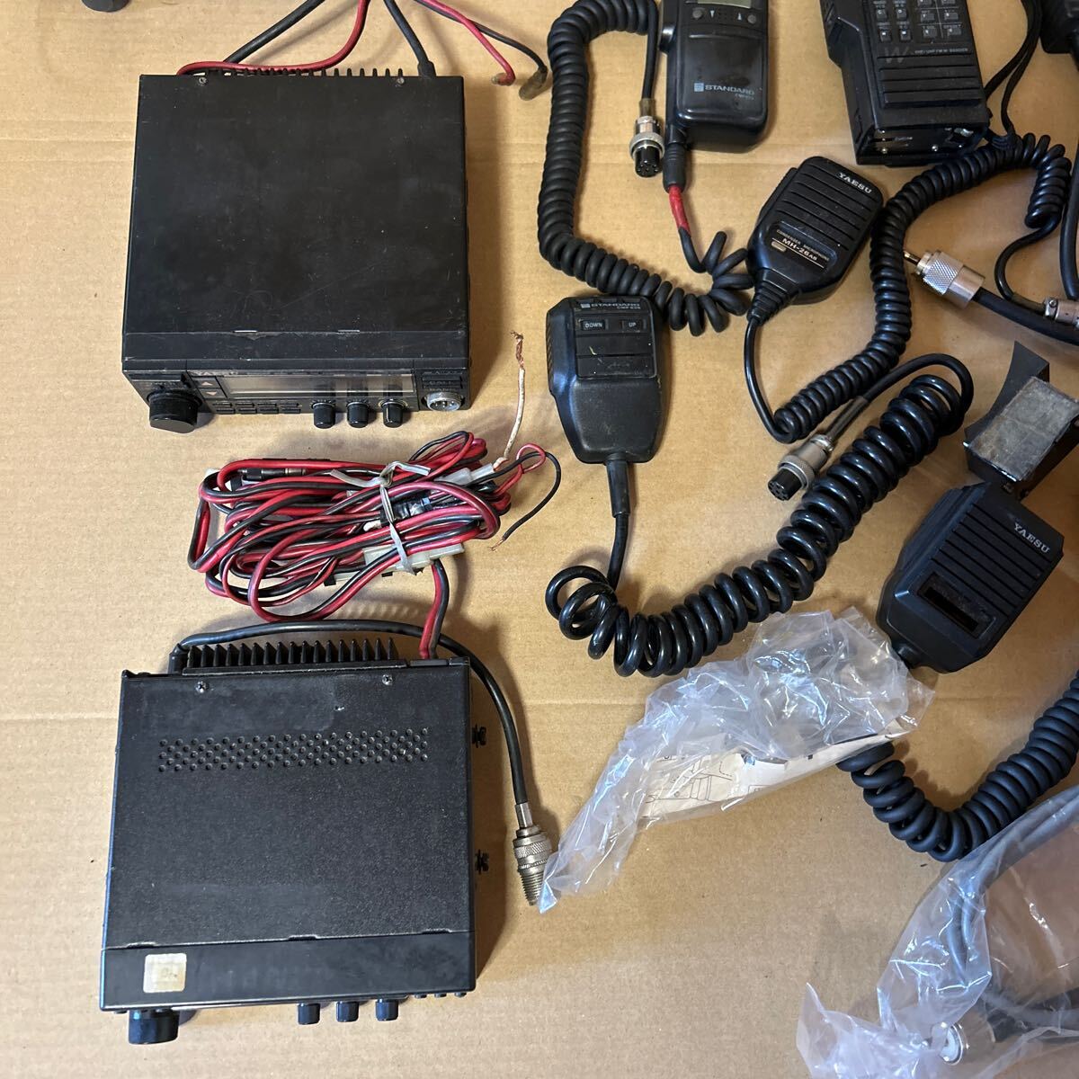  operation not yet verification * junk transceiver body etc. set sale YAESU Yaesu FT-4600 FT-4700 TWIN BANDER C5600 c500 MX-72H TH-77 50996y