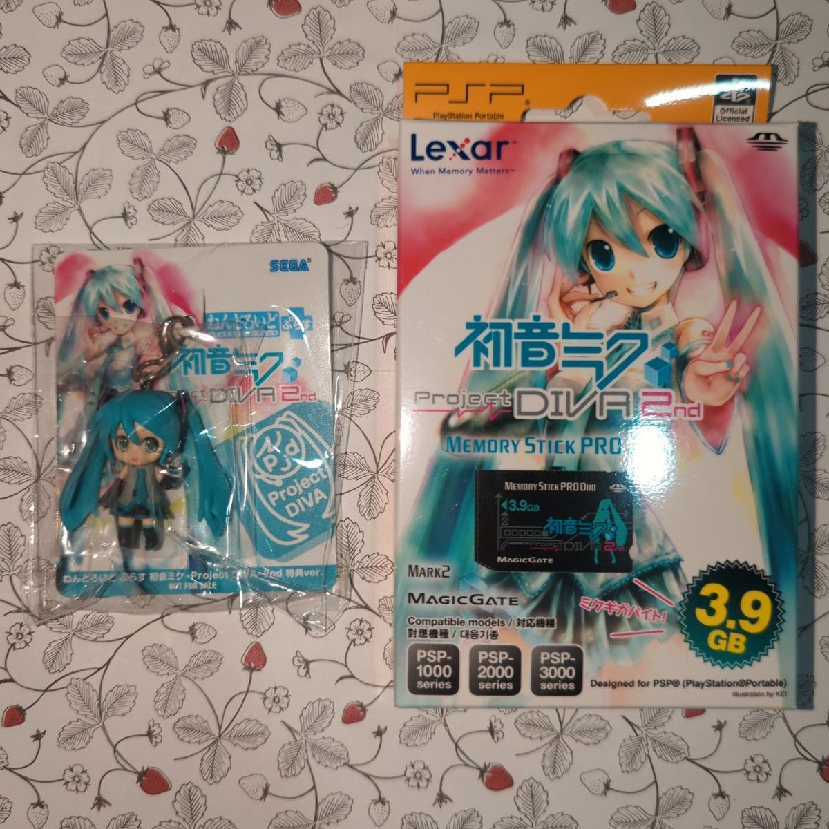 【新品未開封】PSP 初音ミク Project DIVA 2nd いっぱいパック＋DIVAでっかいお買い得版＋アクセサリー