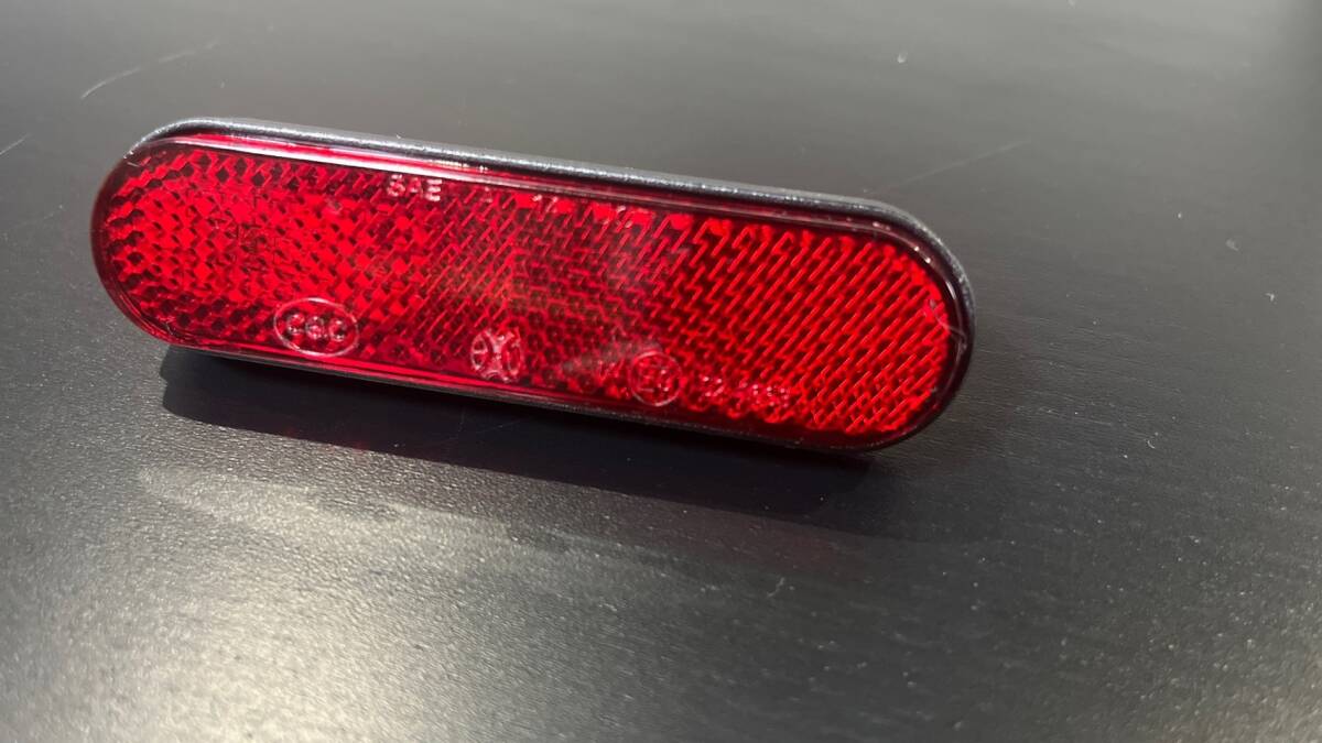 汎用 LED ランプ　レッド １２Ｖ用 ２個セット（左右セット）サイドマーカー・ウインカー等反射板 警告灯 テールライト　REDランプ_画像3