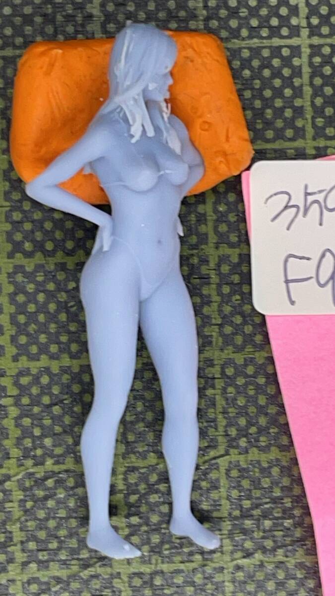 F911 1/35スケール（95パーセント）YUKO　水着風　アイドル　グラビア　レースクイーン　3Dプリント　レジン　テストプリント品_画像3