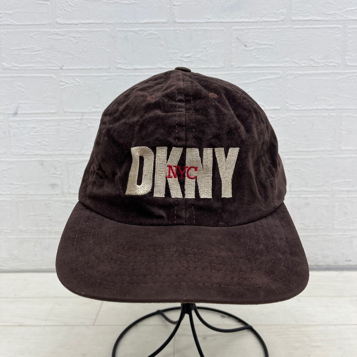 1411◎ USA製 DKNY ディーケーエヌワイ 帽子 キャップ 調整 可能 スエード リアル レザー カジュアル ブラウン メンズ_画像5