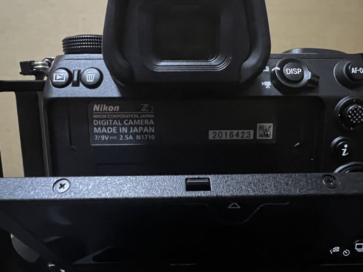 【美品】Nikon Z7 ボディ　撮影枚数8979枚【おまけ有】_画像9