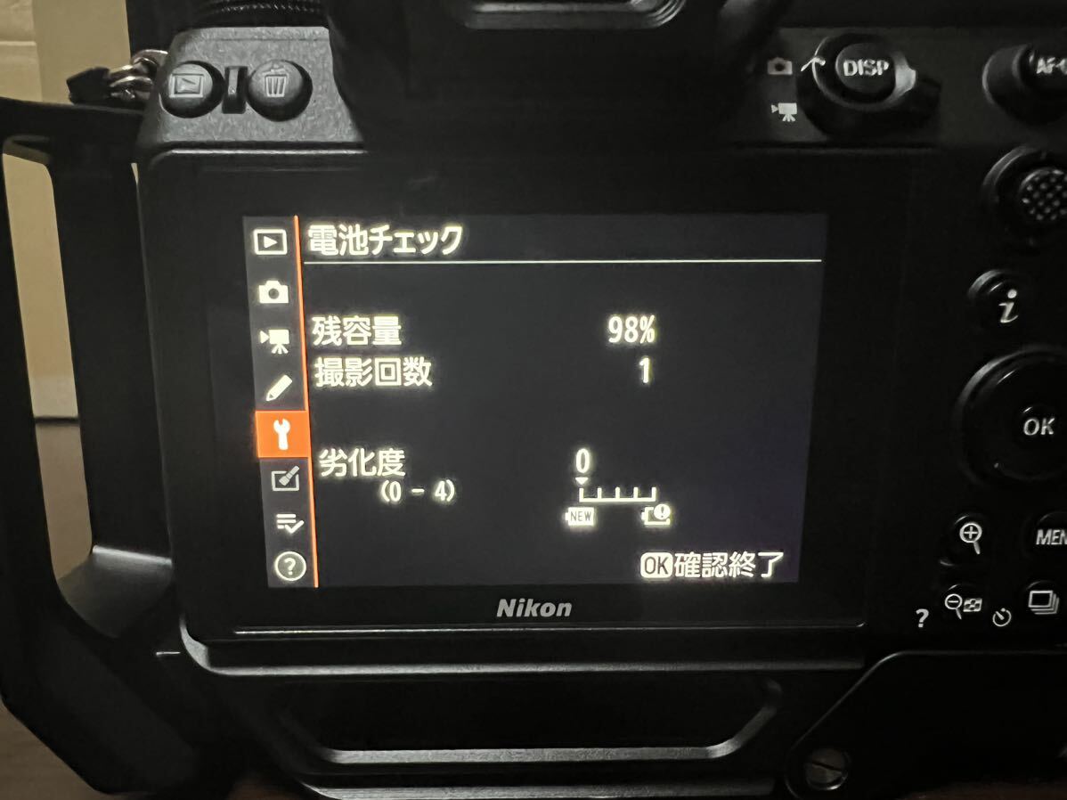 【美品】Nikon Z7 ボディ　撮影枚数8979枚【おまけ有】_画像4