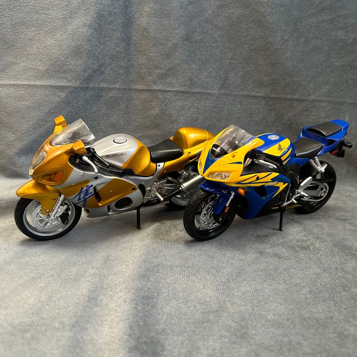 （隼 CBR）Maisto マイスト 1/12 モデル 2セット 模型  バイク  オートバイ  ミニカー  スケールモデル
