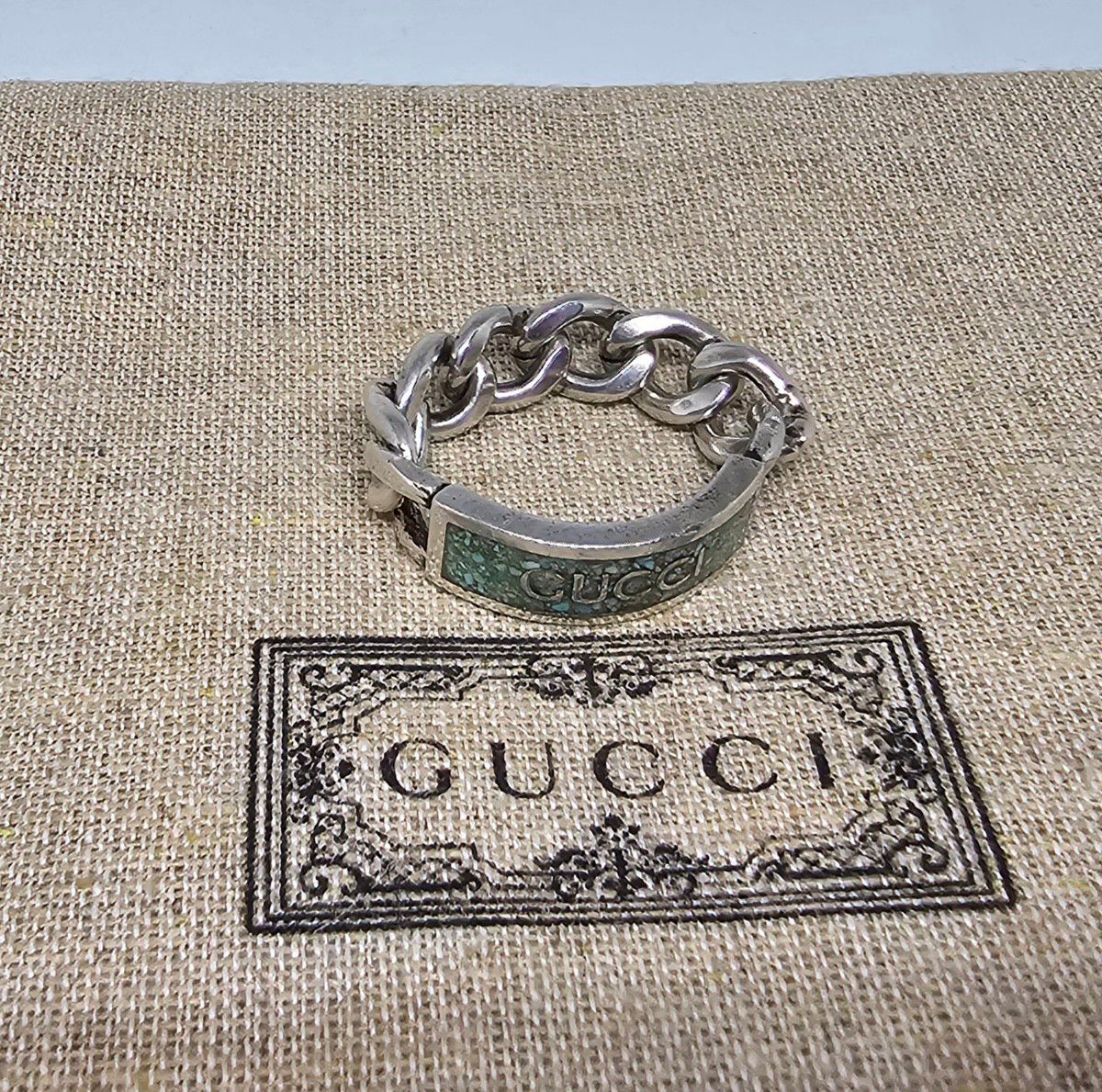 超レア廃盤品】GUCCI エナメル ロゴ チェーン リング|Yahoo 超レア廃盤品】GUCCI エナメル ロゴ チェーン リング|Yahoo