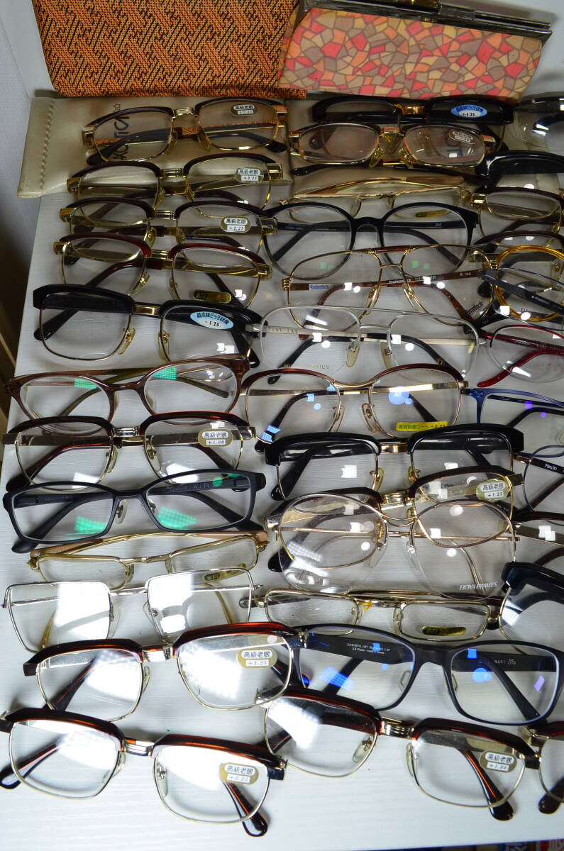 メガネ まとめて 70点以上　70本　セット 老眼鏡 サングラス 眼鏡 フレーム めがね 未使用多_画像2