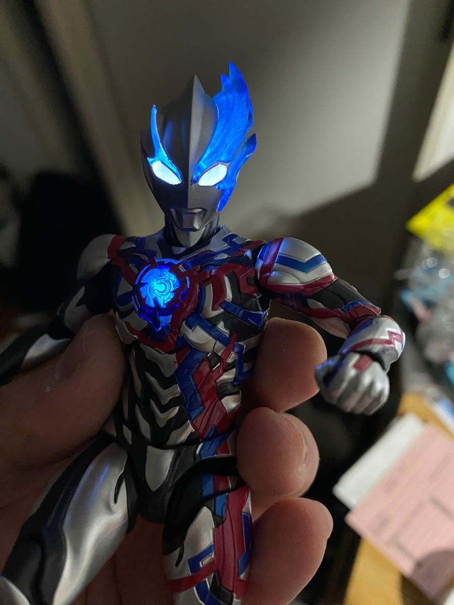 S.H.Figuarts ウルトラマンブレーザー カスタム