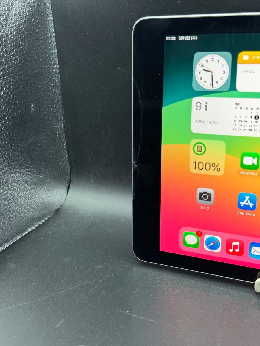 送料無料★iPadキーボードスタイラスペンケースケーブル充電器保護シート Apple