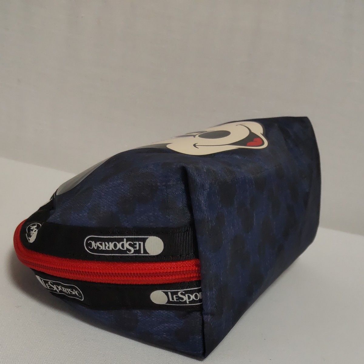 レスポートサック   ディズニー限定コラボ ミッキー レインボー ドーム  ポーチ LeSportsac