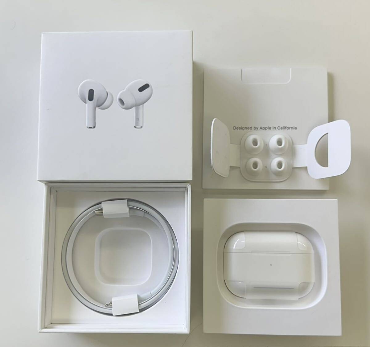 AirPods Pro 第1世代 MWP22J/A 箱/ケースおまけ付き _画像1