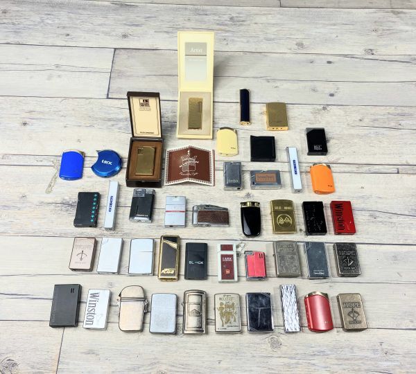 【総重量約2374g】 ライターまとめ Windmill Zippo LANCEL 他 まとめ売り 40個以上 ガスライター ライター 動作未確認 ジャンク 現状_画像1