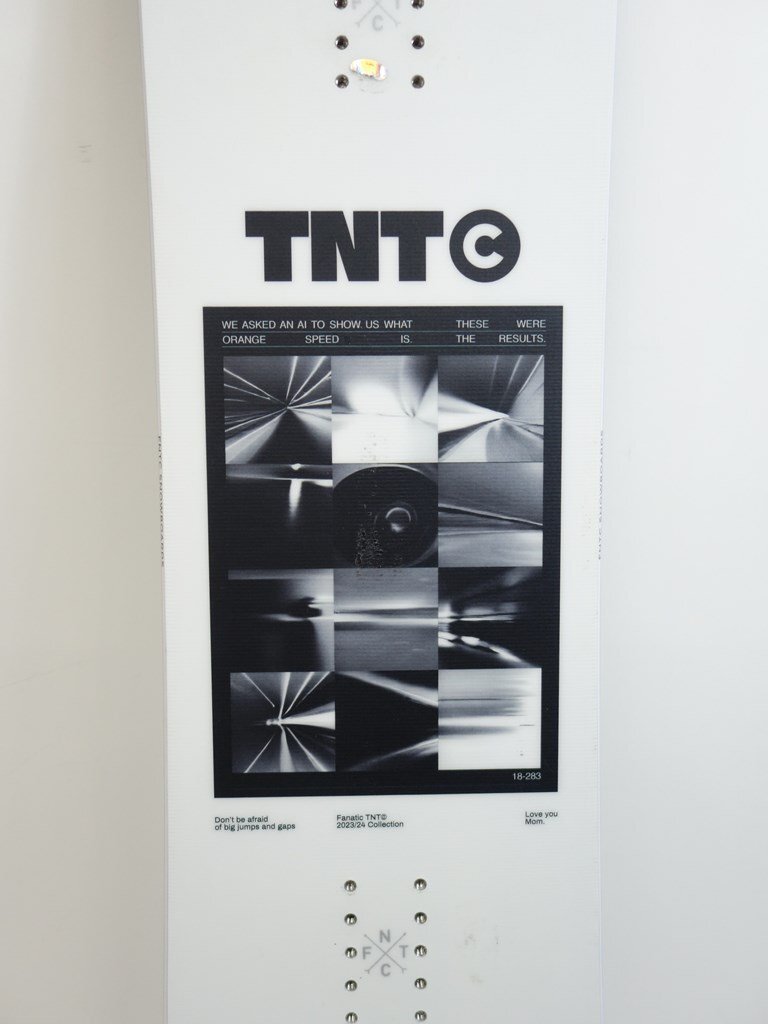 中古 グラトリ最適 23/24 FNTC TNT-C(CAMBER) 147cm スノーボード エフエヌティーシー ティーエヌティー キャンバー_画像3