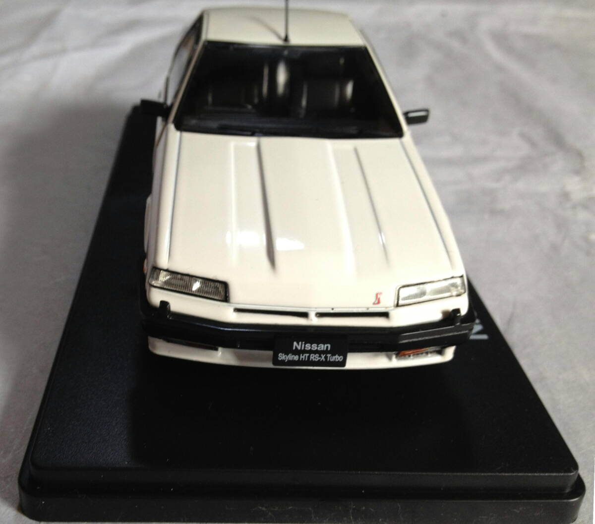 ■国産名車コレクション■アシェット■Nissan Skyline HT HT RS-X Turbo(1984)■日産スカイライン■1/24■白■14■の画像5