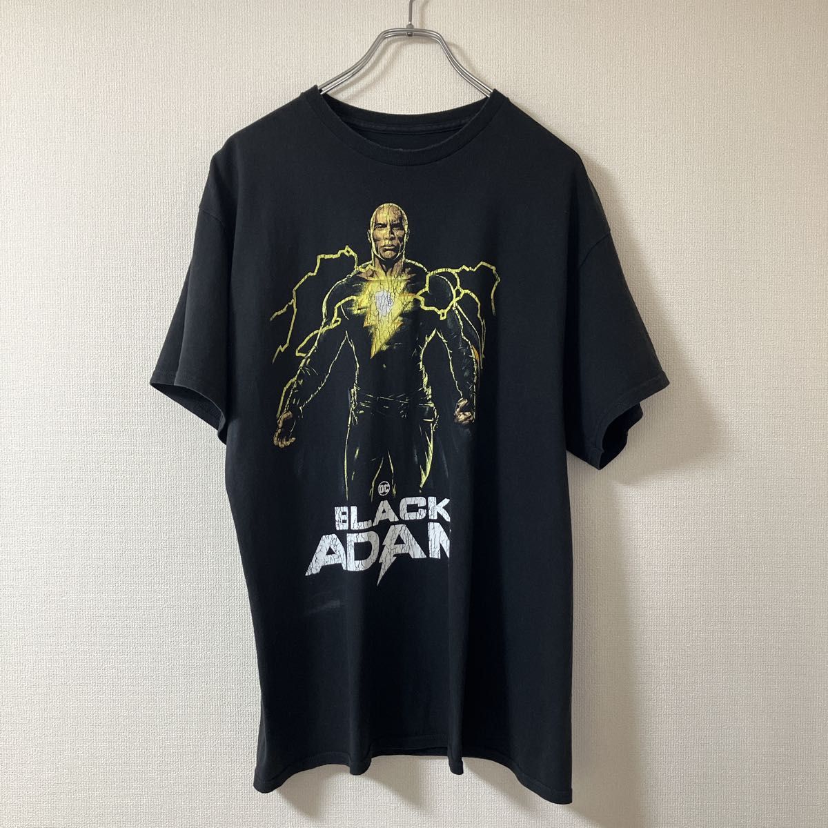 映画　ブラックアダム オフィシャル　Tシャツ Lサイズ アメリカ古着　DCコミックス ワーナーブラザース