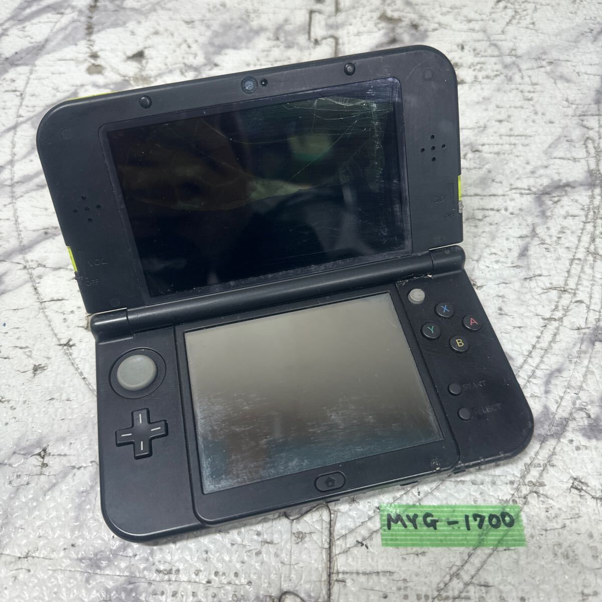 MYG-1700 激安 ゲー厶機 本体 New Nintendo 3DS LL 動作未確認 ジャンク 同梱不可_画像1