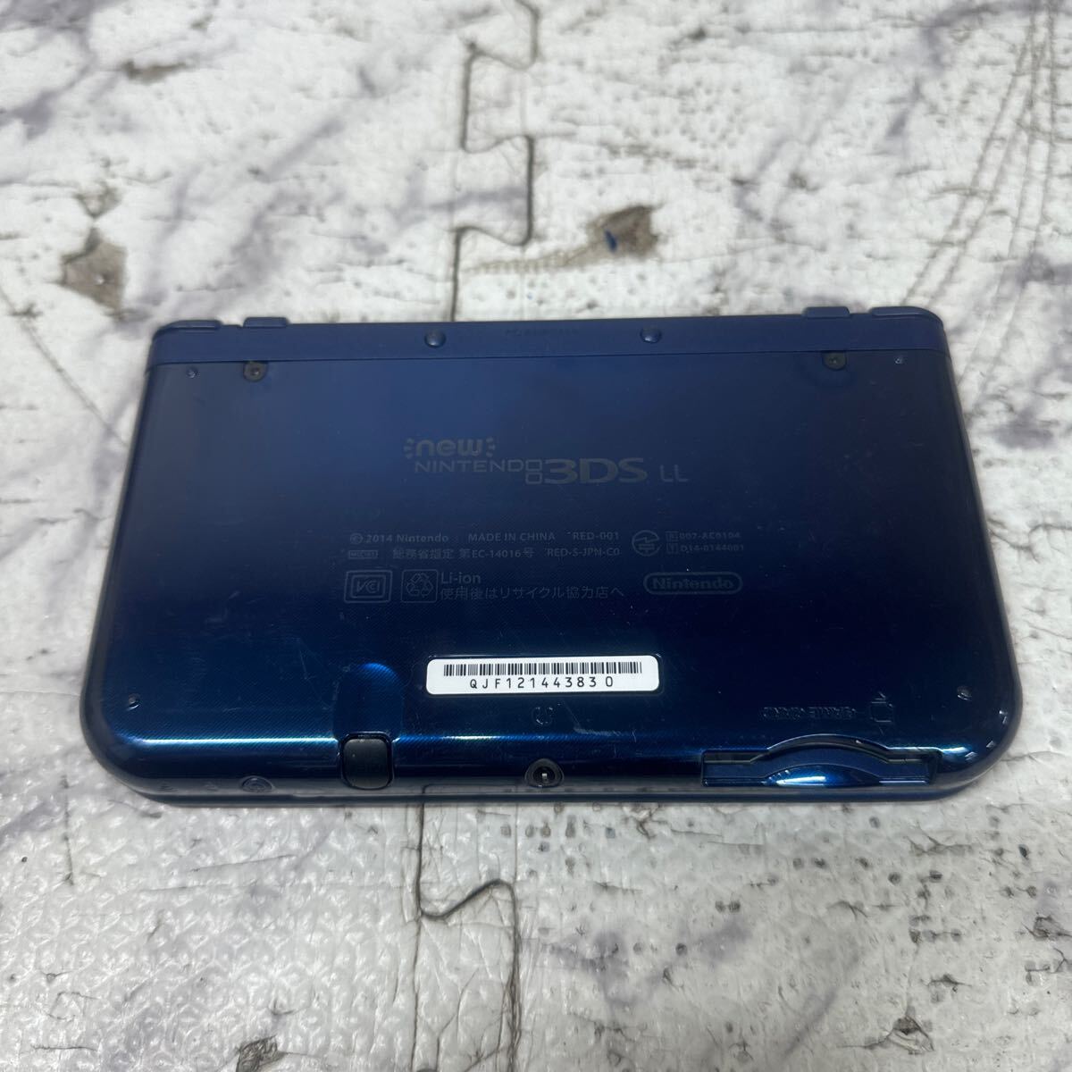MYG-1701 激安 ゲー厶機 本体 New Nintendo 3DS LL 動作未確認 ジャンク 同梱不可_画像4
