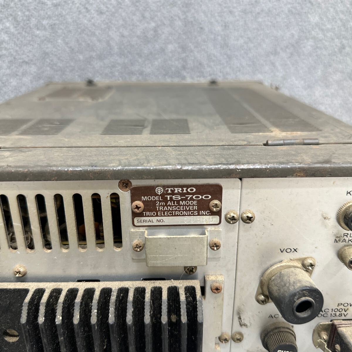 MYM5-45 激安 TRIO トリオ 無線機 TS-700 2m ALL MODE TRANSCEIVER トランシーバー アマチュア無線 中古現状品 ※3回再出品で処分の画像4