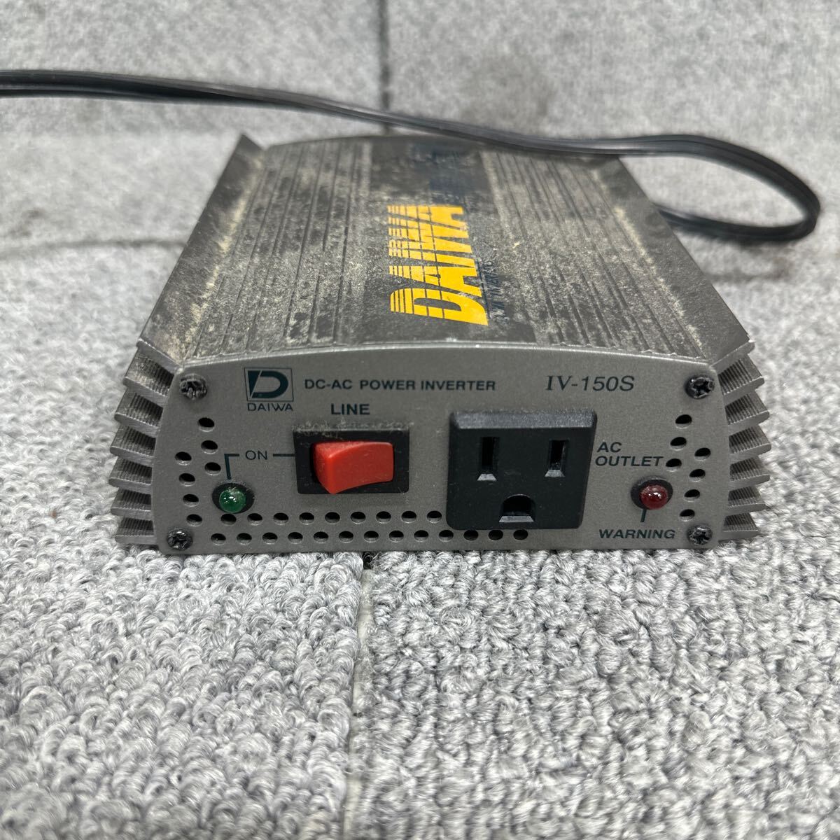 MYM5-152 激安 インバーター DAIWA POWER INVERTER 150W IV-150S シガーソケット 12V 車載用 通電OK 中古現状品 ※3回再出品で処分_画像4