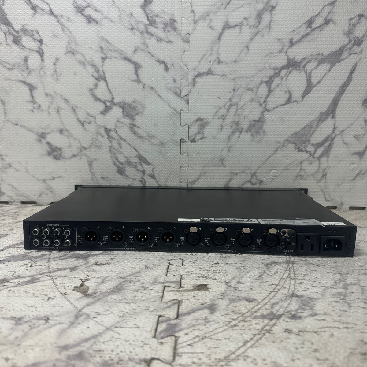 MYM5-158 激安 TASCAM LA-40MKIII BALANCED/UNBALANCED LINE CONVERTER コンバーター 通電OK 中古現状品 ※3回再出品で処分_画像5