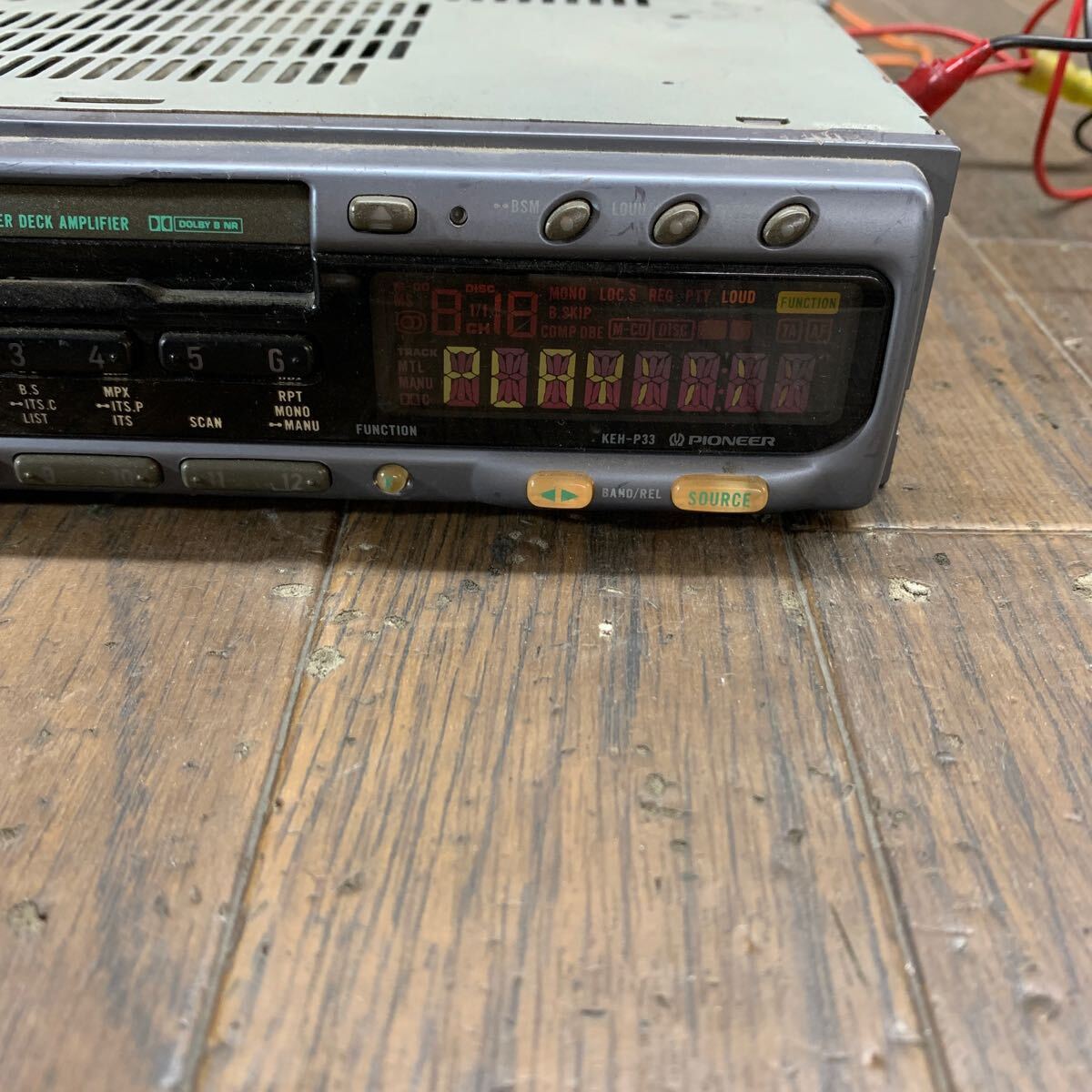 AV5-185 激安 カーステレオ Carrozzeria Pioneer KEH-P33 QA062487 カセット FM/AM テープデッキ 本体のみ 簡易動作確認済み 中古現状品_画像2