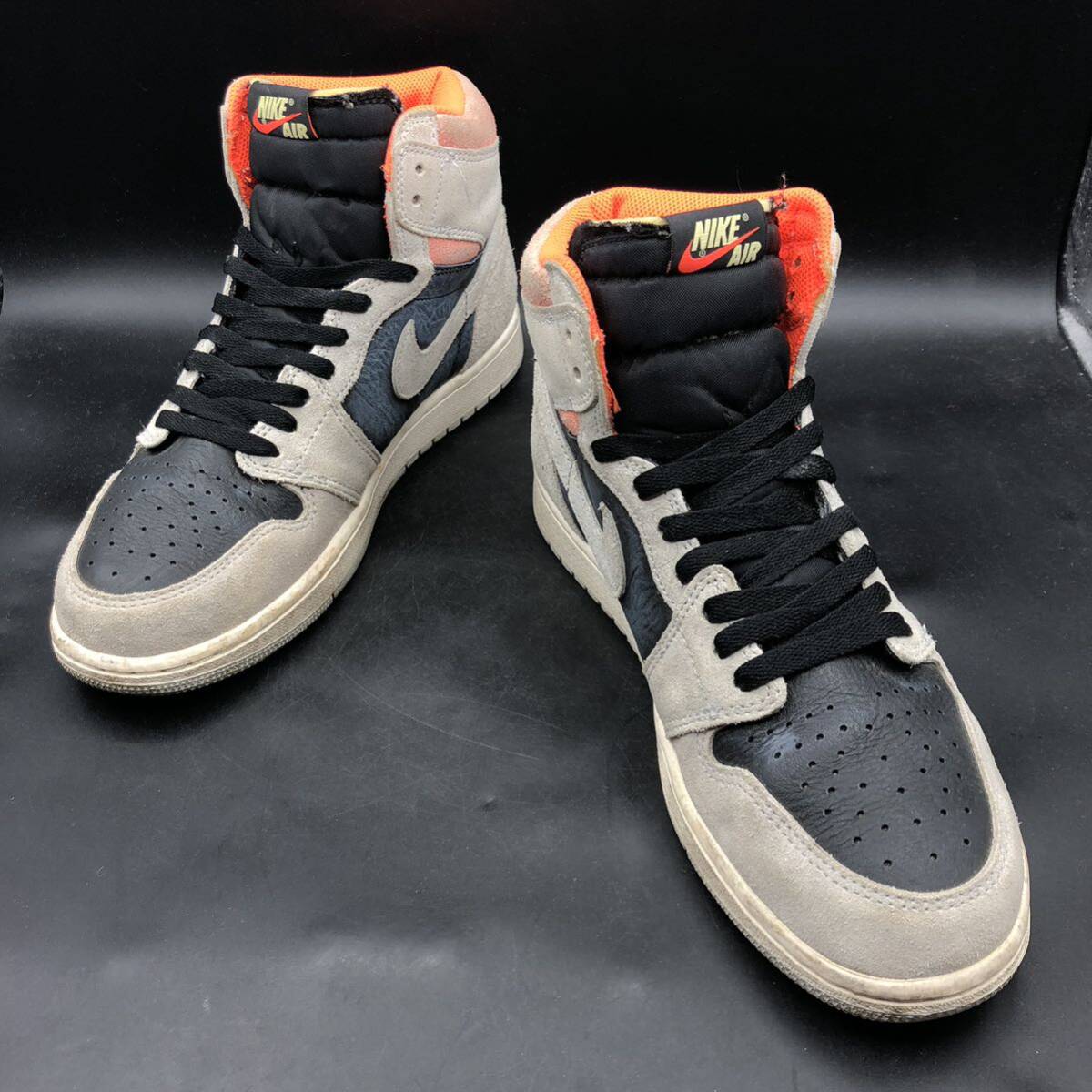 M2905 NIKE ナイキ JORDAN 1 RETRO HIGH OGエアジョーダン 1 レトロ ハイ スニーカー メンズ US10/28.0cm グレー ブラック 555088-018_画像4