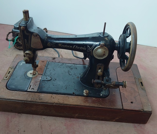  antique we Stan electric sewing machine 