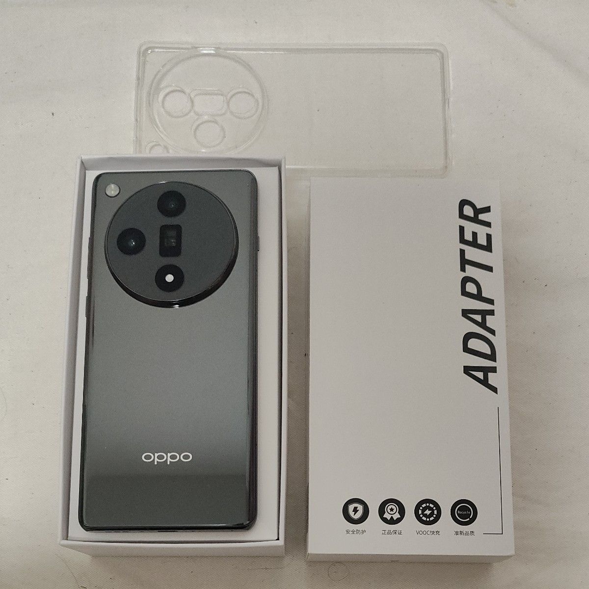OPPO Find X7 未使用品