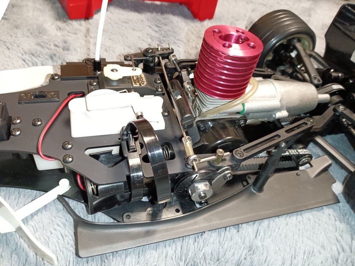 デアゴスティーニ 1/8 週刊フェラーリ Ferrari F2004 F1 RC デアゴスティーニ 1/8 週刊フェラーリ Ferrari F2004 F1 RC