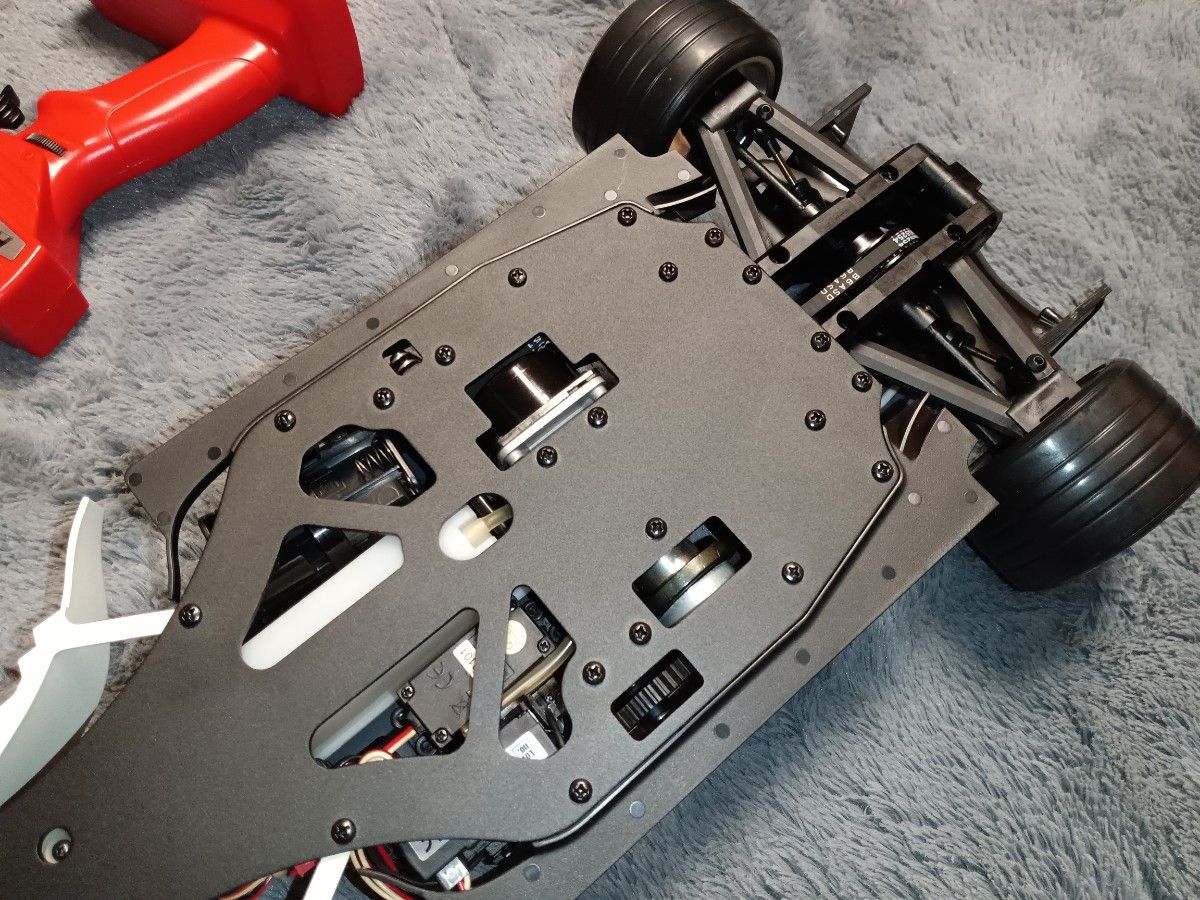 デアゴスティーニ 1/8 週刊フェラーリ Ferrari F2004 F1 RC デアゴスティーニ 1/8 週刊フェラーリ Ferrari F2004 F1 RC