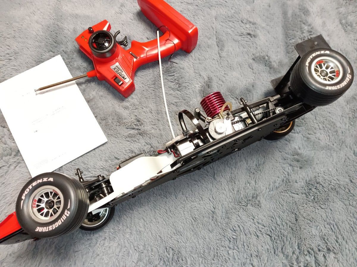 デアゴスティーニ 1/8 週刊フェラーリ Ferrari F2004 F1 RC デアゴスティーニ 1/8 週刊フェラーリ Ferrari F2004 F1 RC