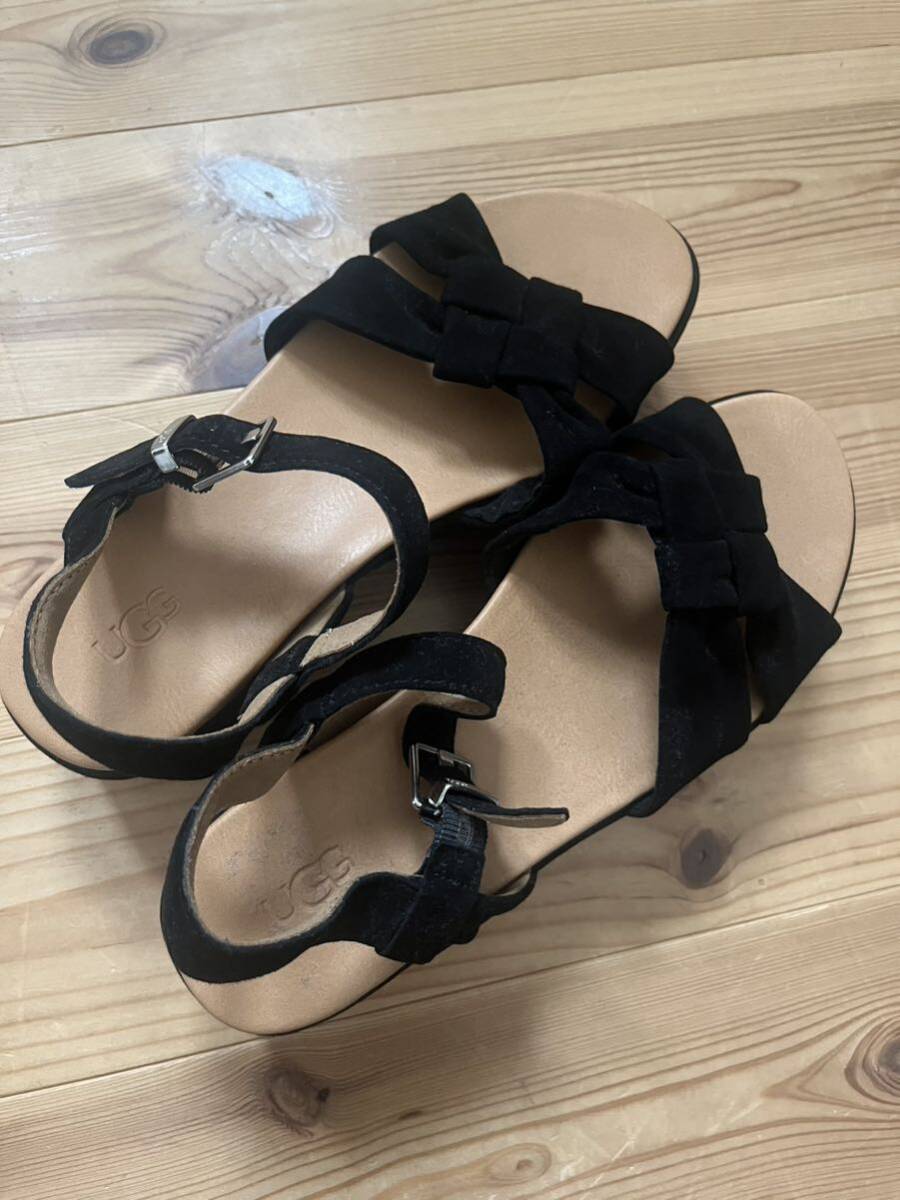 *ugg Wedge sole sandals 8 new goods 25*